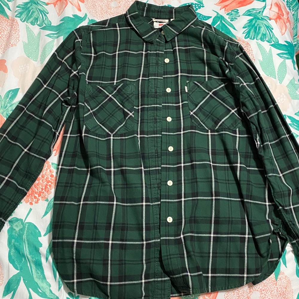Levi’s Button Down Shirt